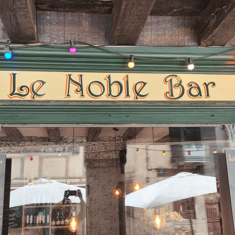 Le noble bar